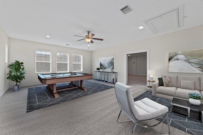 Building Photo - 9814 Carver Dr