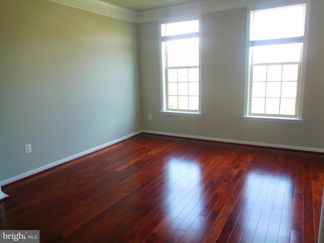 Building Photo - 9828 Smithview Pl