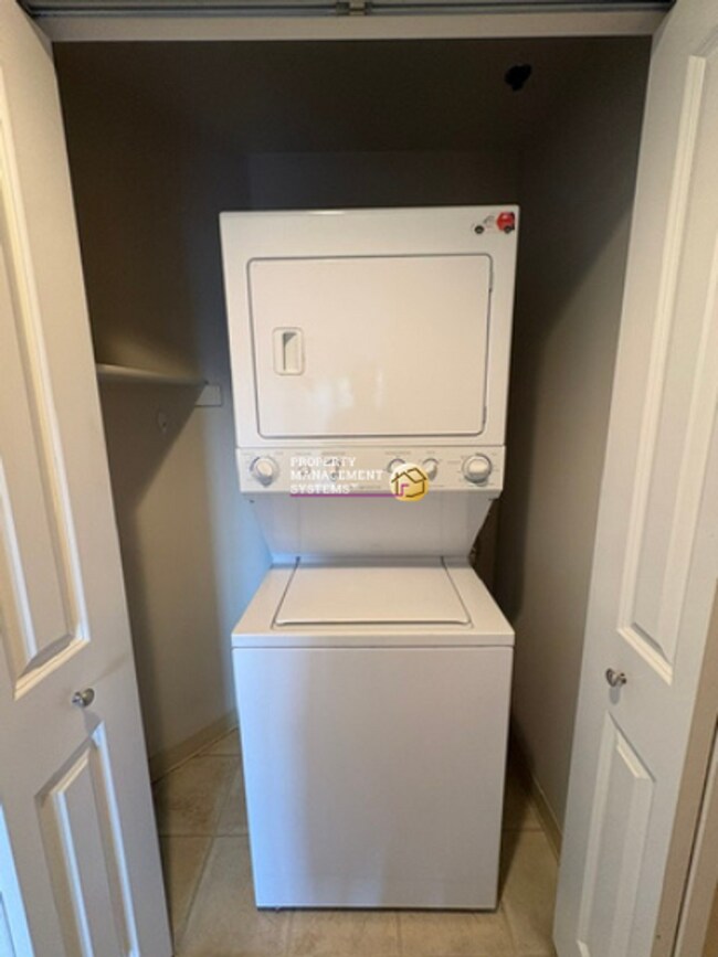 Building Photo - 5 S 500 W