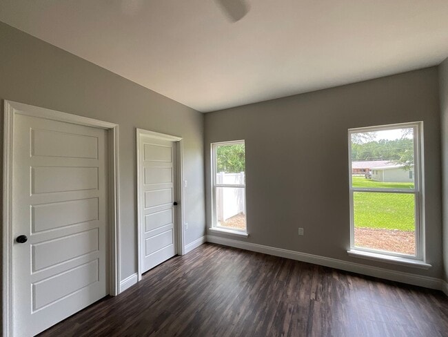 Building Photo - 203 Lacey Eden Ln