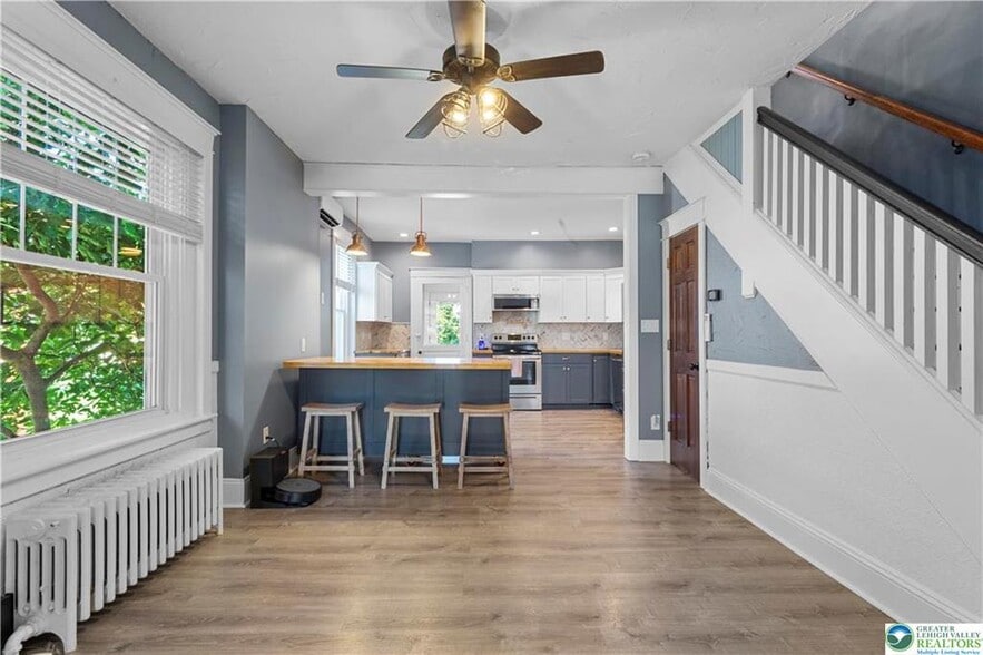 Primary Photo - 413 Woodlawn Ave