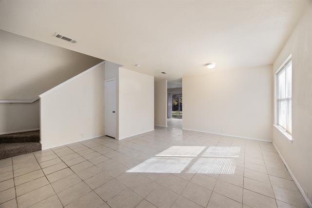 Building Photo - 211 Prentice Dr