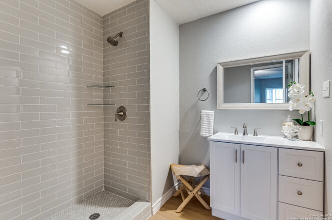 Building Photo - 9574 Autumn Shade