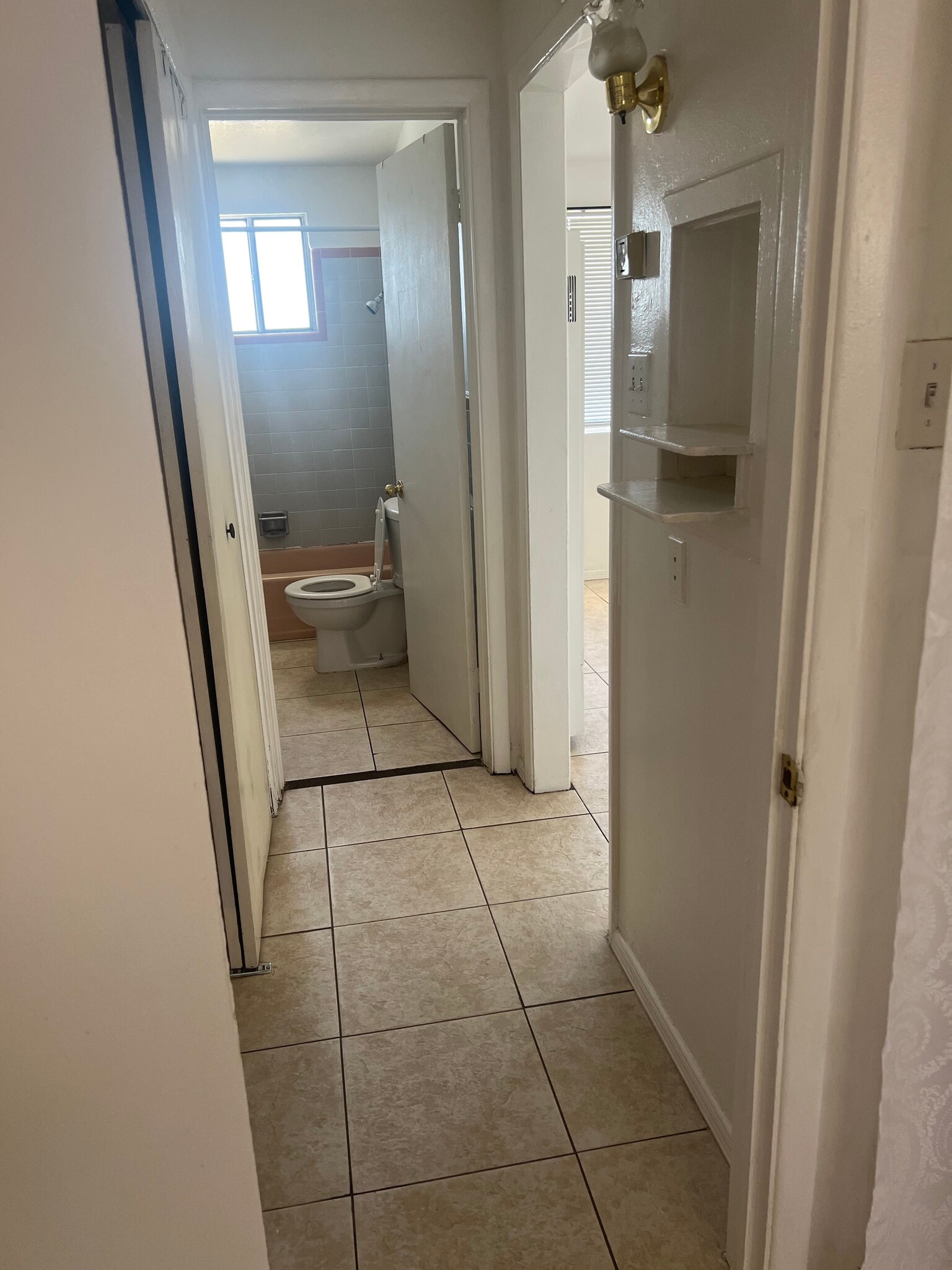 Building Photo - 6069 Griems Ct