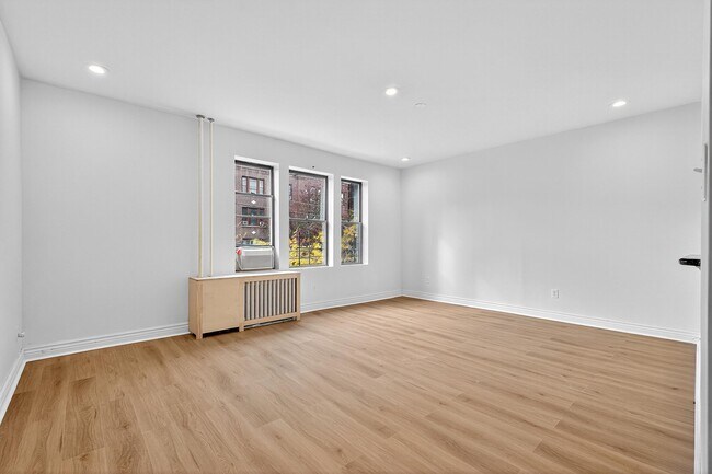 Building Photo - 270 Harrison Ave