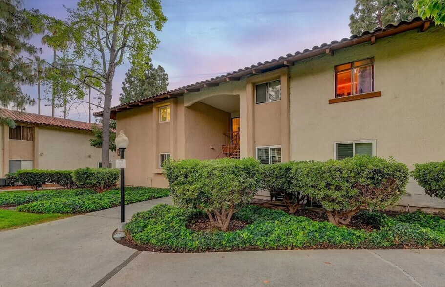 Building Photo - 6029 Rancho Mission Rd