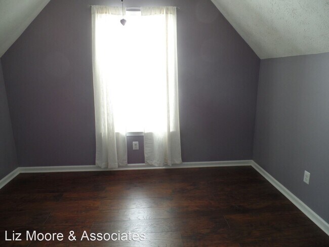Building Photo - 3 br, 1.5 bath House - 934 Pheasant Run