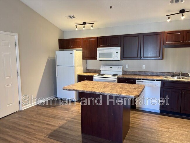 Building Photo - 3600 London Ct SW