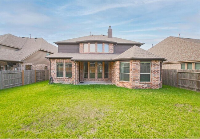 Building Photo - 27326 Pendleton Trace Dr