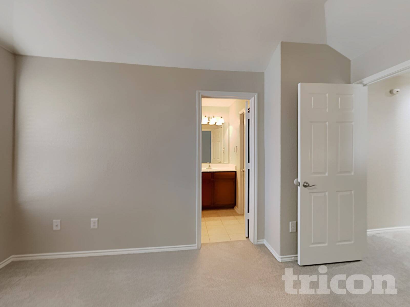 Building Photo - 3802 Bogie Way