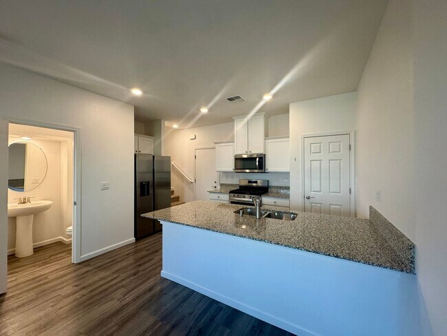 Building Photo - 401 Autumn Breeze Cir