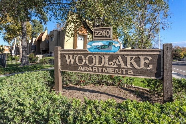 Building Photo - Woodlake