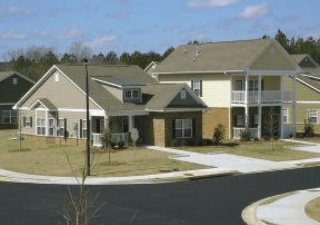 Building Photo - Waterford Estates