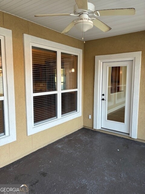 Building Photo - 102 Miller Ct