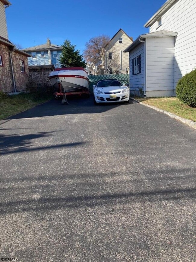 Building Photo - 9 Enoch St