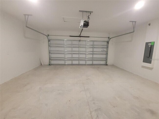 Building Photo - 6433 Blissful St