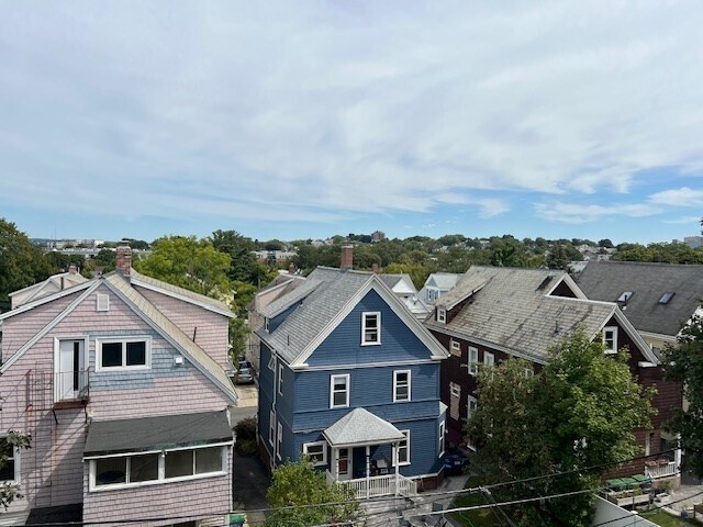 Building Photo - 237 Highland Ave