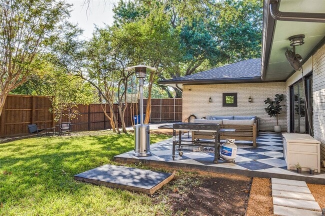 Building Photo - 7350 Fieldgate Dr