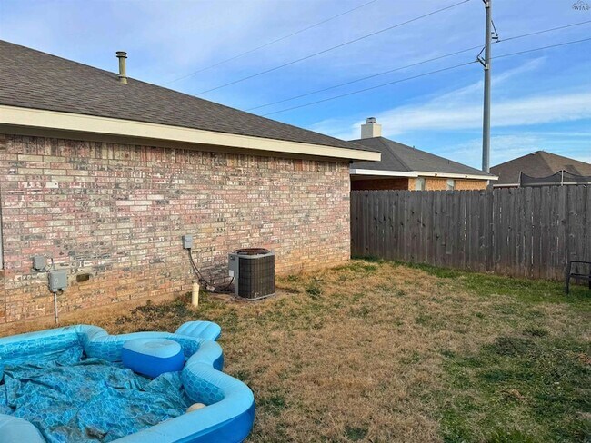 Building Photo - 5426 Ricci St