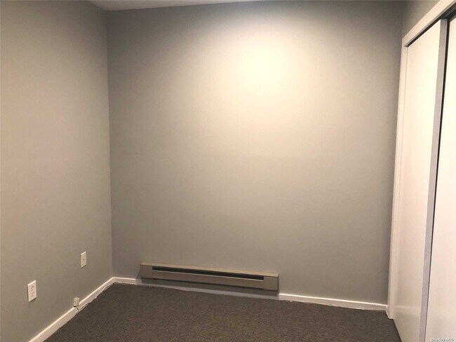 Building Photo - 407 Central Ave