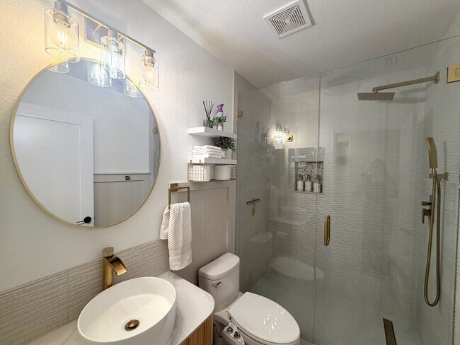 Building Photo - COMING SOON!! GORGEOUS 4 Bedroom 2 Bathroom Home in La Quinta.