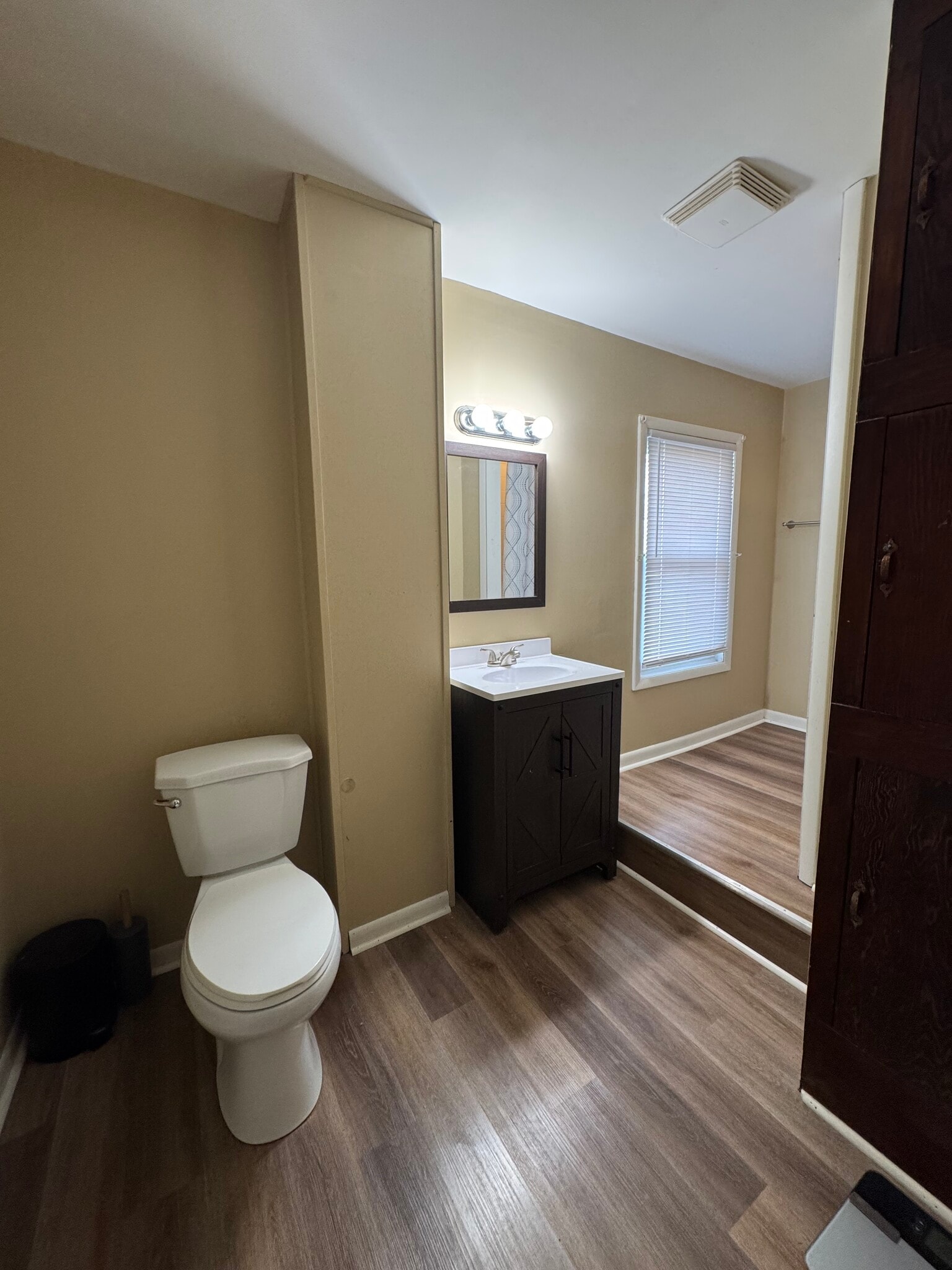 Building Photo - 203 Church St