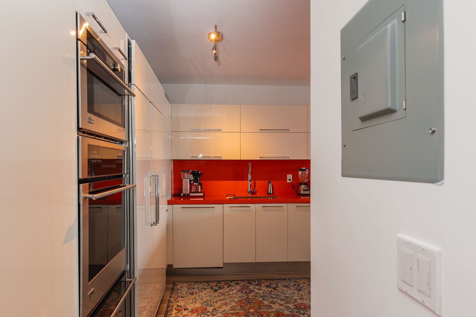 Kitchen - 900 Bay Dr