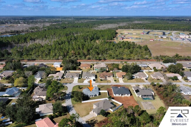 Building Photo - 39 Firethorn Ln