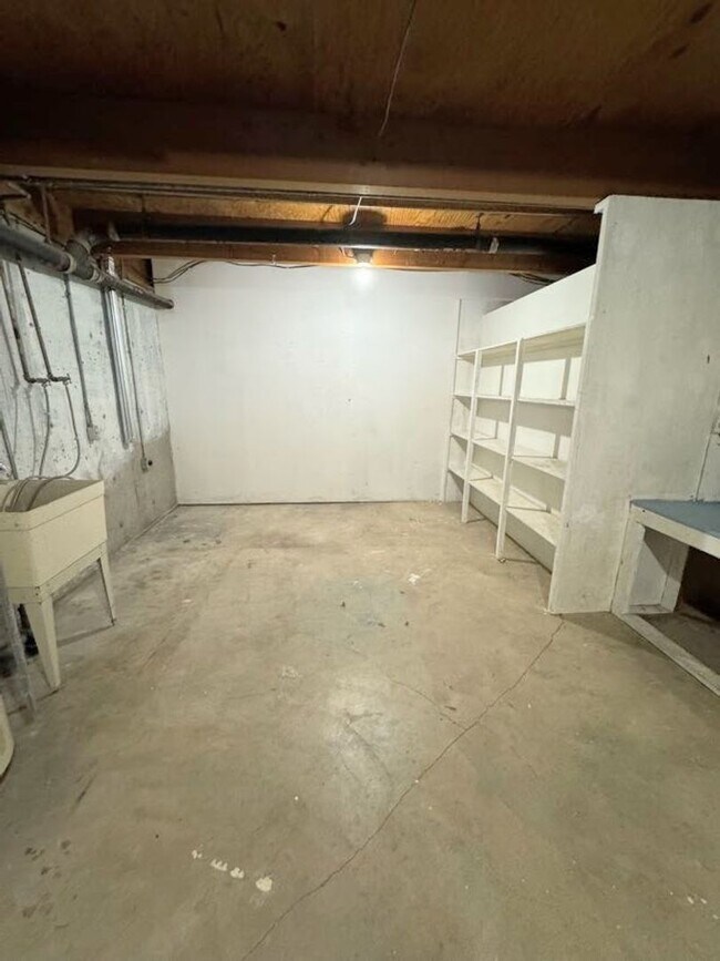 Building Photo - Completely Renovated 2 Bed, 1 Bath Oversized Apartment