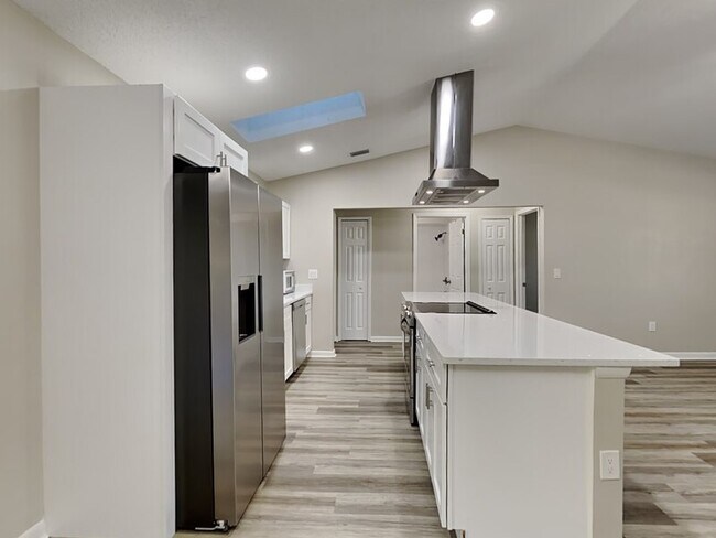 Building Photo - 150 Eldorado Dr