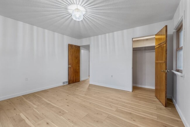 Building Photo - $300 off first month for February move-ins - Charming Country Retreat in Saint Anthony, ID