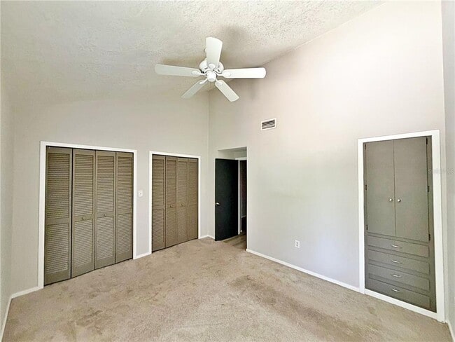 Building Photo - 5329 Blue Grass St