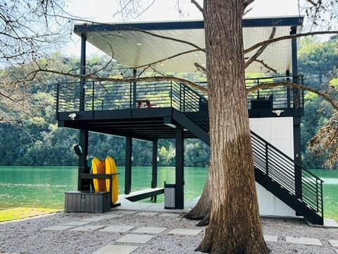 Building Photo - 2007 Manana St