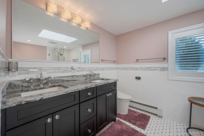 Building Photo - 8 Paynes Ln