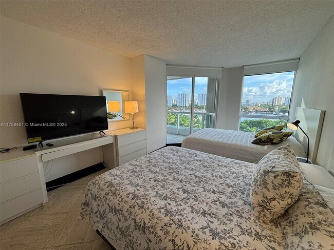 Building Photo - 21205 Yacht Club Dr
