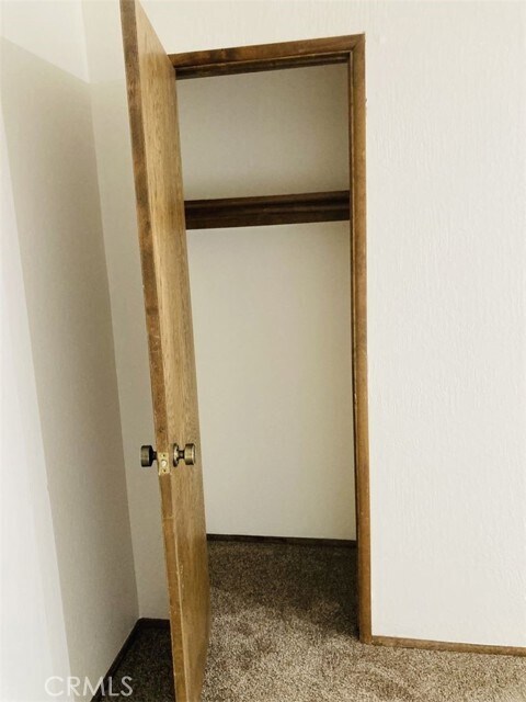 Building Photo - 27657 Peninsula Dr