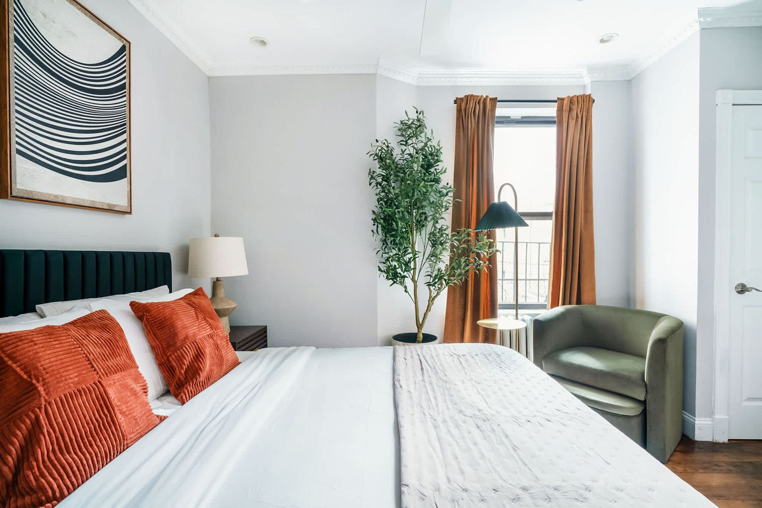 Building Photo - 234 Mott St