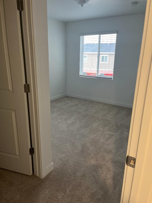 Building Photo - 2384 Canal Vw Ln