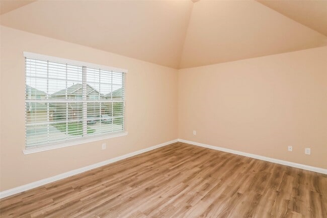 Building Photo - 5515 Paiges Way