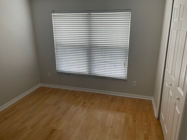 Building Photo - 1235 Travertine Terrace