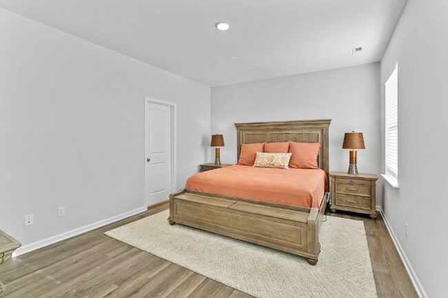 Building Photo - Modern 2023 Build | 2,200+ Sq Ft | Main-Level Primary | Loft + 2-Car Garage | Cul-De-Sac Lot