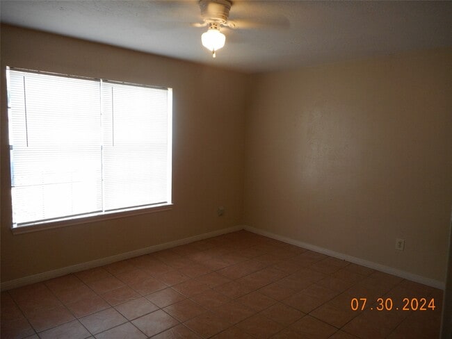 Building Photo - 12716 Hill Branch Dr