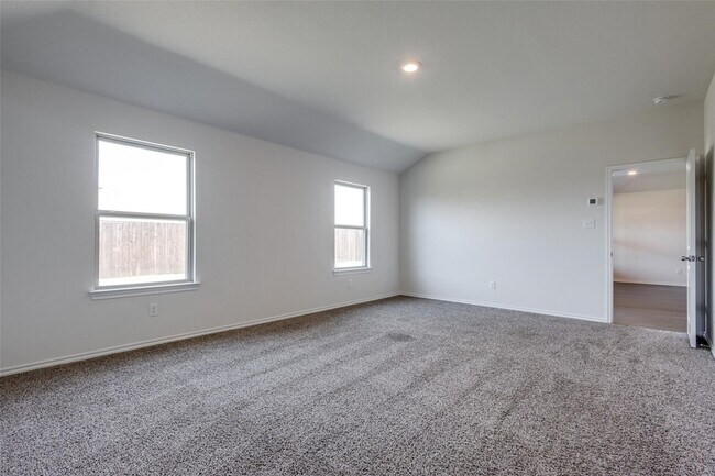 Building Photo - 808 Saddle Horn Way