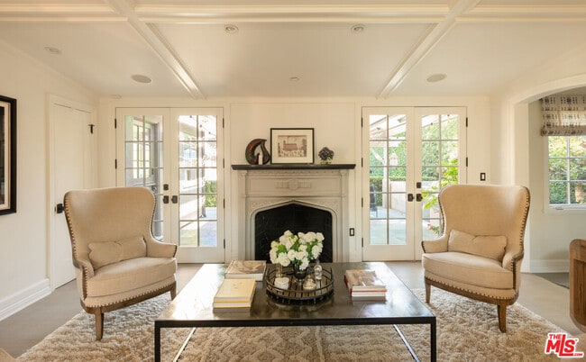 Building Photo - 1614 N Fairfax Ave