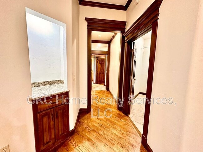 Building Photo - 1216 NW 190th Pl