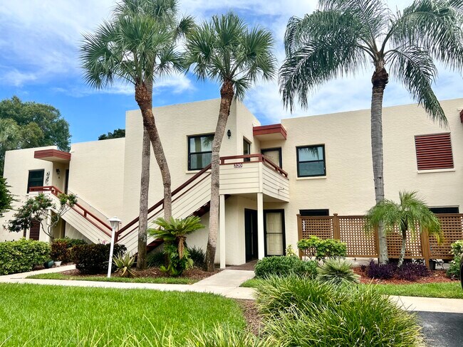 Primary Photo - 321 Spring Lakes Blvd