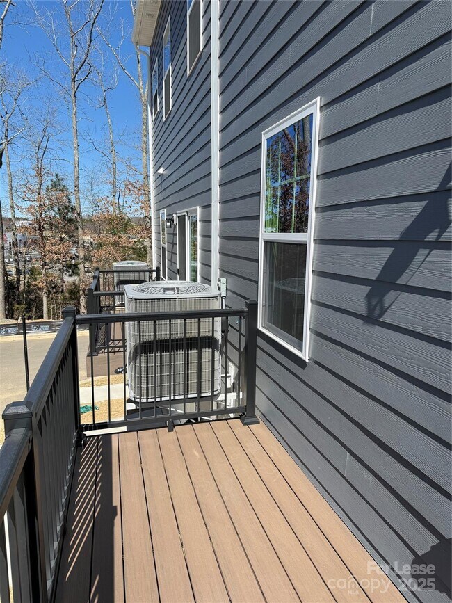 Building Photo - 306 New Gallant Dr