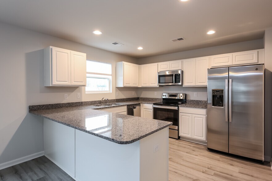 Building Photo - 346 Elevation Ct