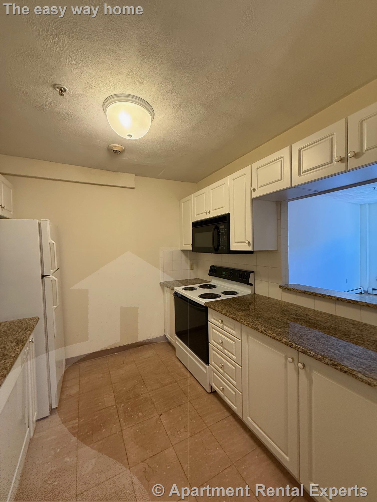 Building Photo - 373 Highland Ave