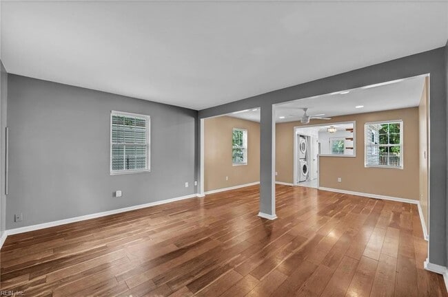 Building Photo - 1336 Maplewood Ave